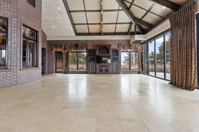 40580 250th Street, Mitchell, SD 57301, Mitchell, South Dakota, United States. - Photo 11