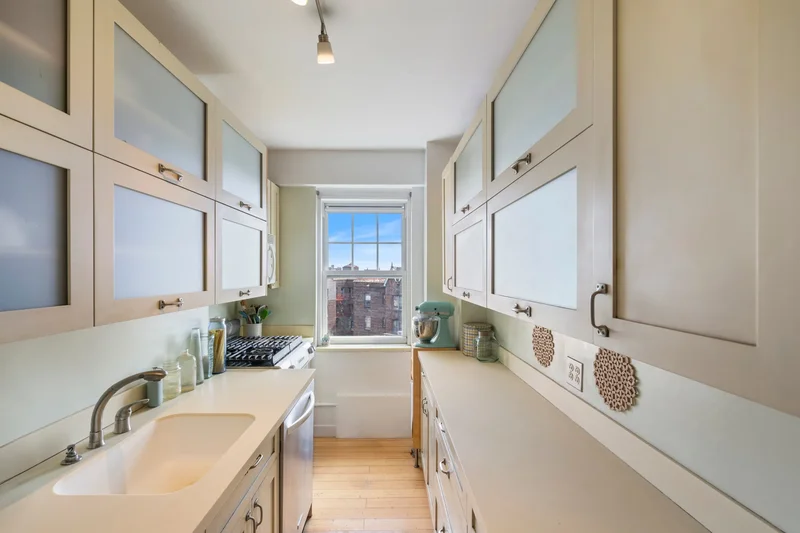 200 Cabrini Boulevard 94, New York (Manhattan), NY 10033, New York, New York, United States. - Photo 6