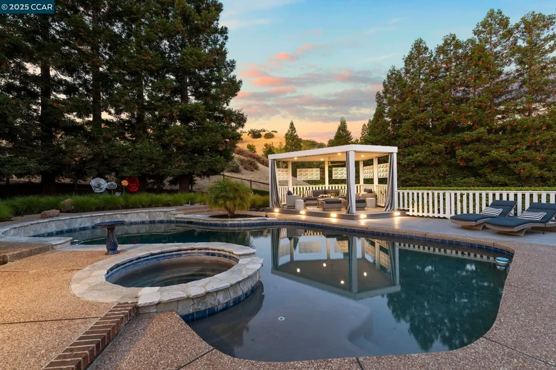 1124 Merlin Ct, Alamo, California, United States. - Photo 58