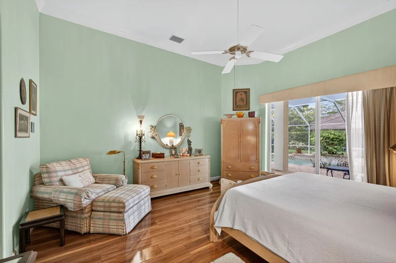 9923 SE Oak Tree Terrace, Tequesta, Florida, United States. - Photo 38