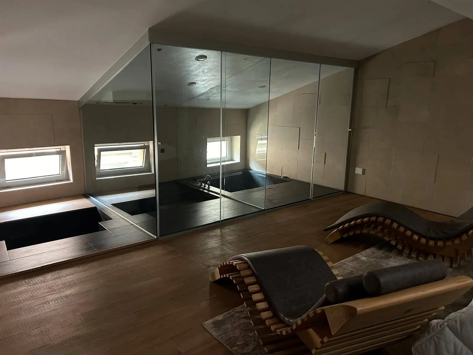 Gallery photo 12