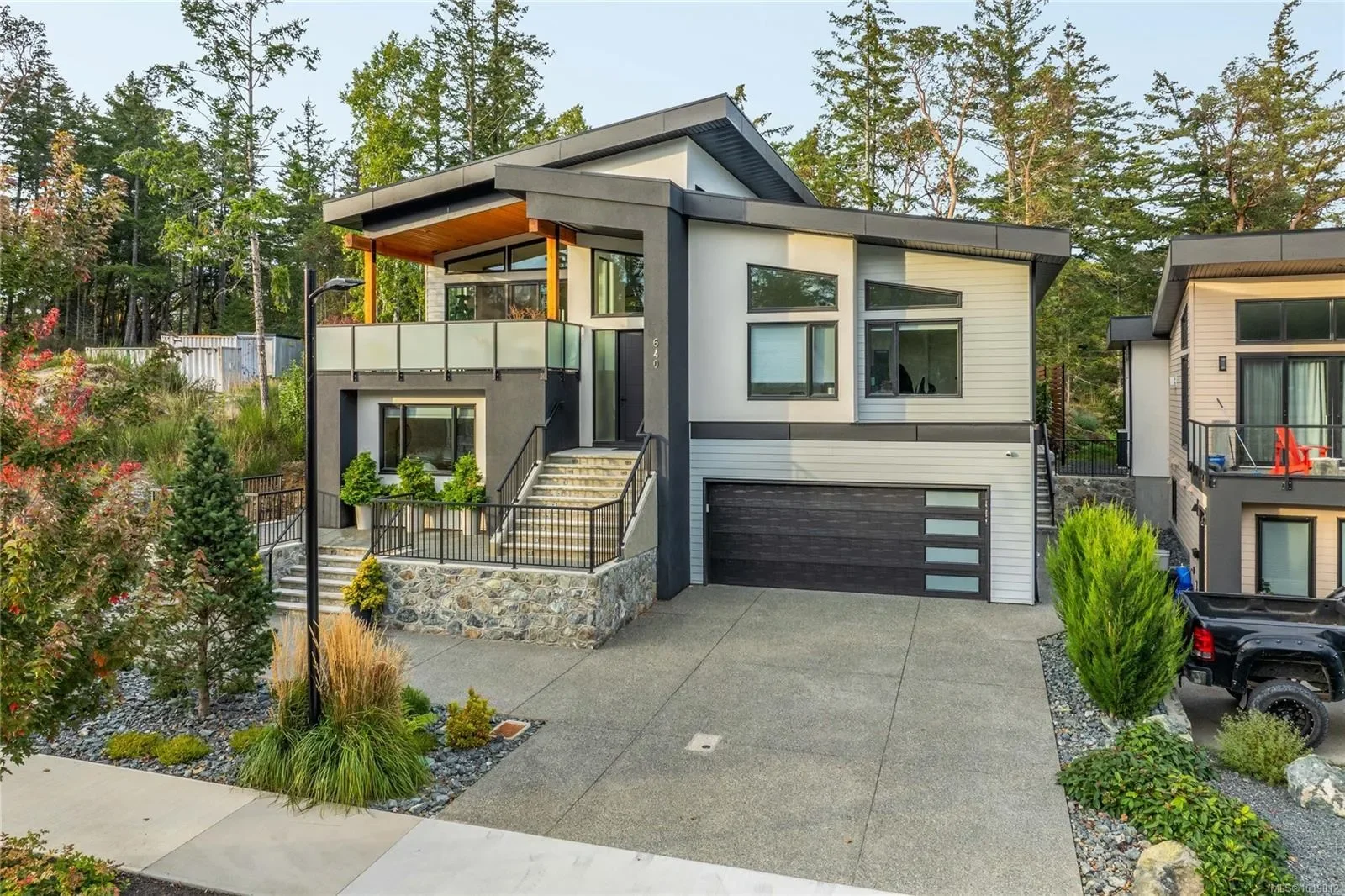 640 Medalist Ave, Colwood, British Columbia, Canada. - Photo 41