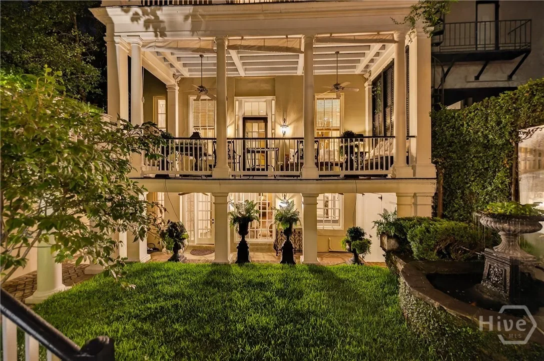 203 W Charlton Street, Savannah, Georgia, United States. - Photo 12
