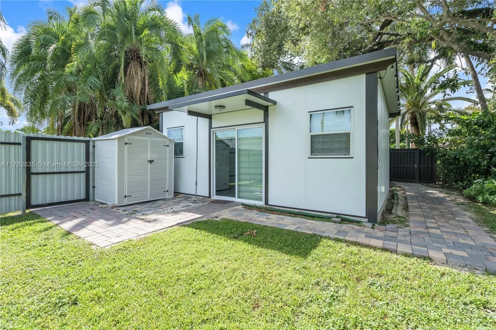 12022 SW 77th Ter, Miami, Florida, United States. - Photo 34
