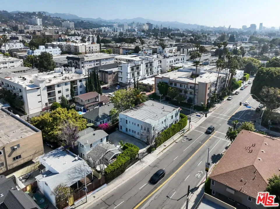 7401 Fountain Avenue, Los Angeles, California, United States. - Photo 9