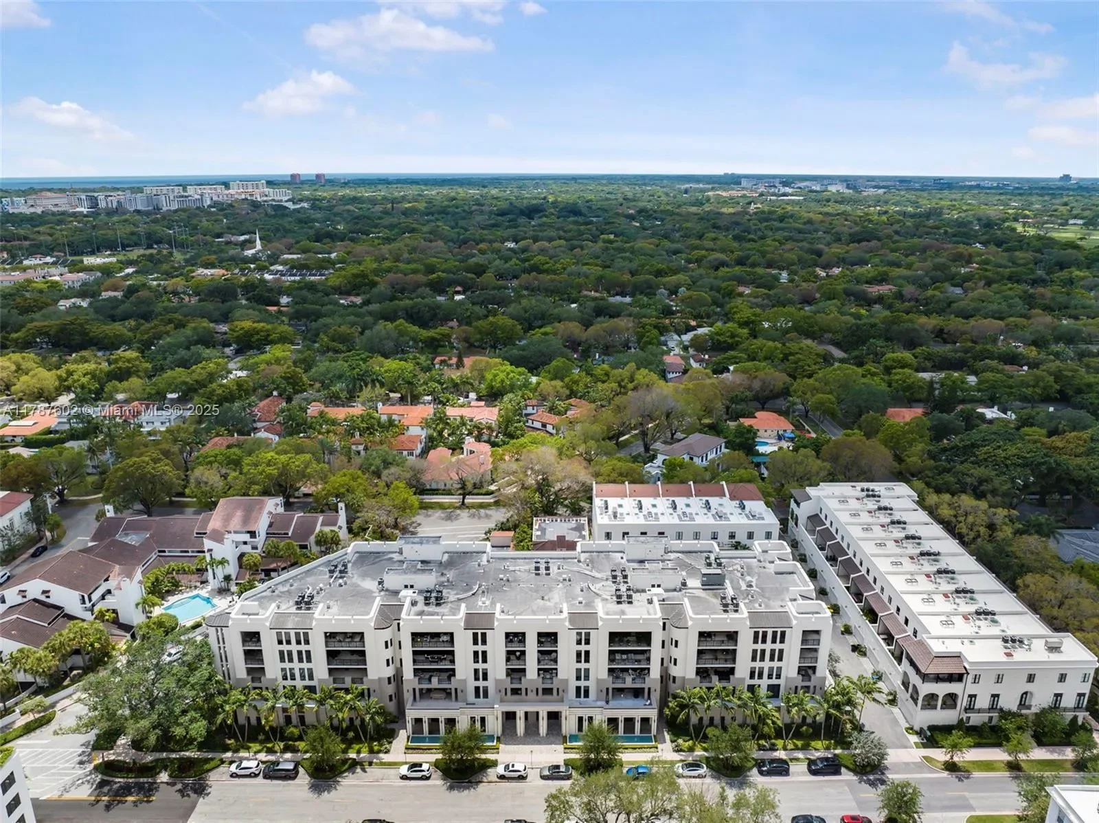 718 Valencia Ave 206, Coral Gables, Florida, United States. - Photo 47