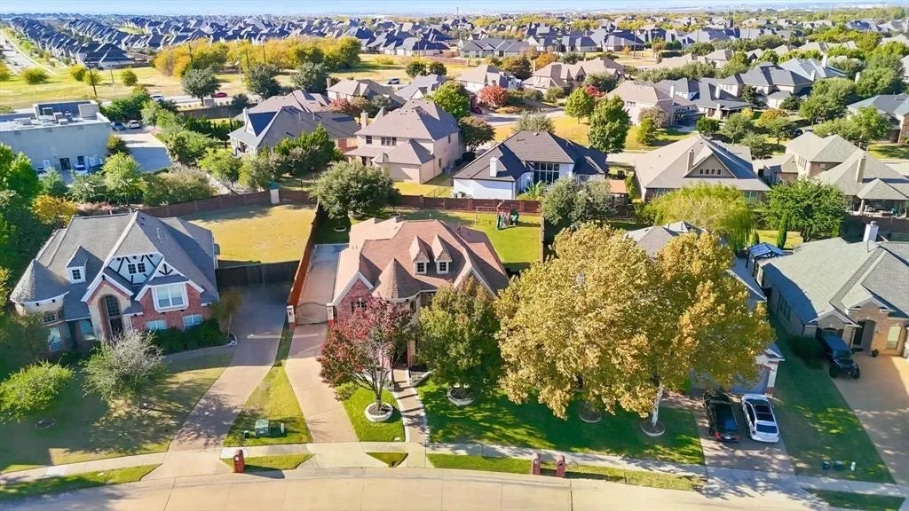 841 Wind Brook Lane, Prosper, Texas, United States. - Photo 32