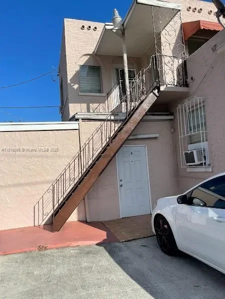 829 SW 19th Ave, Miami, Florida, United States. - Photo 2
