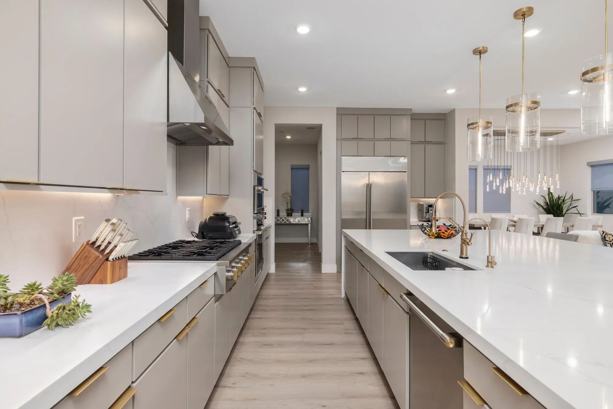 351 Tigullio Avenue, Henderson, NV 899011, Henderson, Nevada, United States. - Photo 11