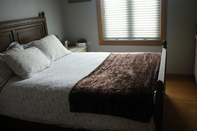 5639 N Manor Lane, Chicago, Illinois, United States. - Photo 35