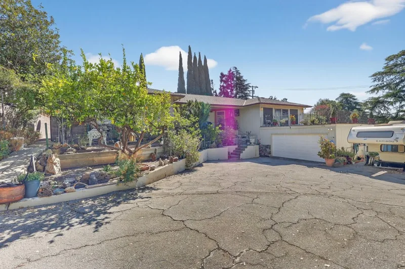 3992 Altadena Lane, San Jose, California, United States. - Photo 17