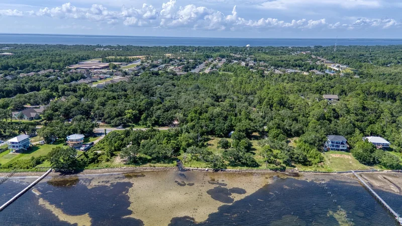 5161 Soundside Drive, Gulf Breeze, FL 32563, Gulf Breeze, Florida, United States. - Photo 44