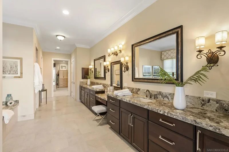 8046 El Cielo, Rancho Santa Fe, California, United States. - Photo 38