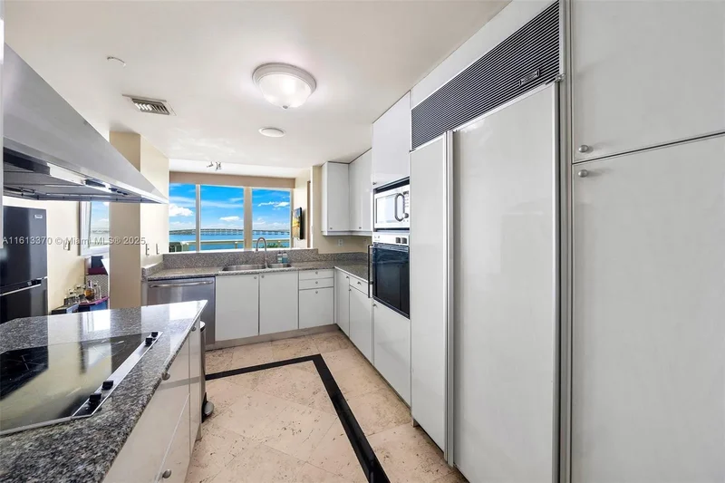 1643 Brickell Ave 704, Miami, Florida, United States. - Photo 18