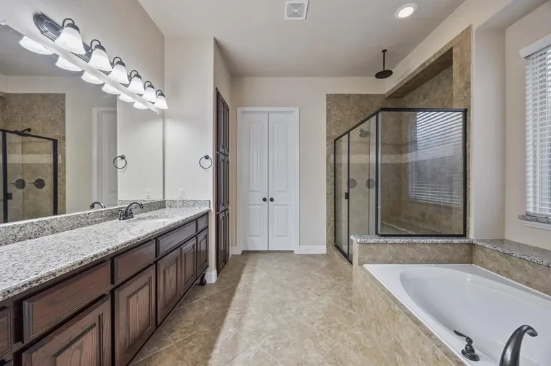 12230 Jackson Creek Drive, Dallas, Texas, United States. - Photo 25