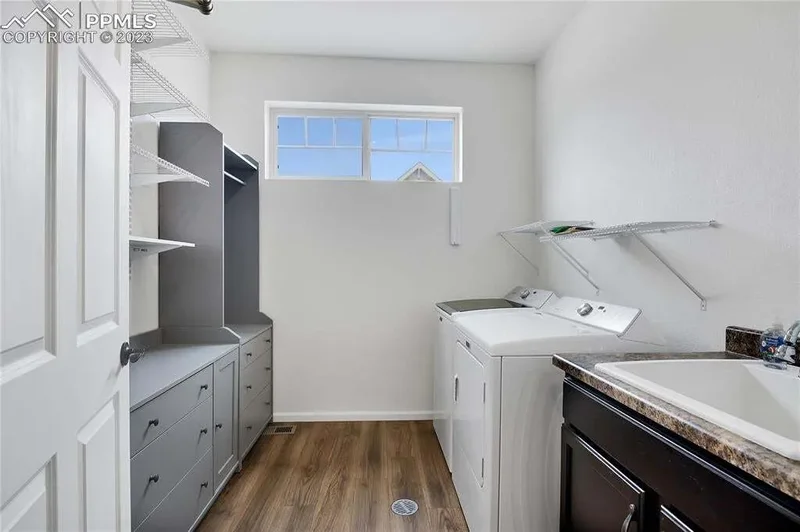 6676 Golden Briar Lane, Colorado Springs, CO 80927, Colorado Springs, Colorado, United States. - Photo 29