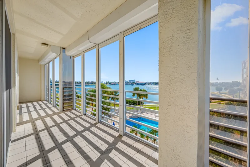 7872 Sailboat Key Blvd S #306, South Pasadena, FL 33707, St. Petersburg, Florida, United States. - Photo 8