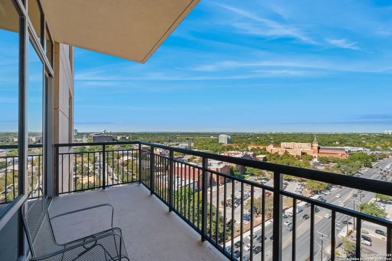 4242 BROADWAY STREET 1505, San Antonio, Texas, United States. - Photo 5