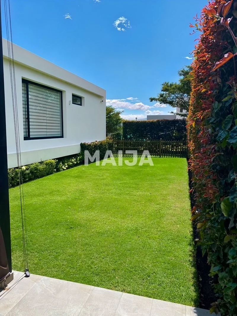 Urbanizacion Viña del Chiche, Quito, Pichincha, Ecuador. - Photo 9