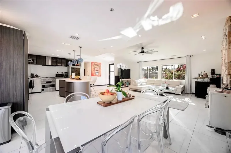 951 N Camino Condor, Palm Springs, California, United States. - Photo 13
