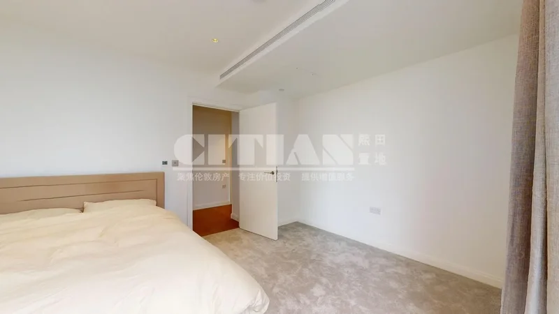 Phoenix Court, London, England, United Kingdom. - Photo 10
