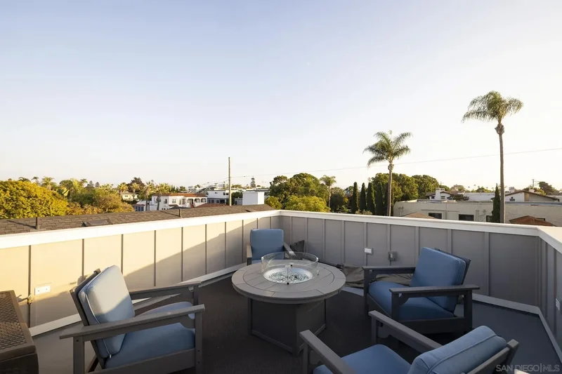 825 9th St., Coronado, California, United States. - Photo 11