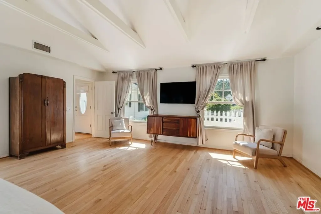 1520 Bonnell Drive, Topanga, California, United States. - Photo 34