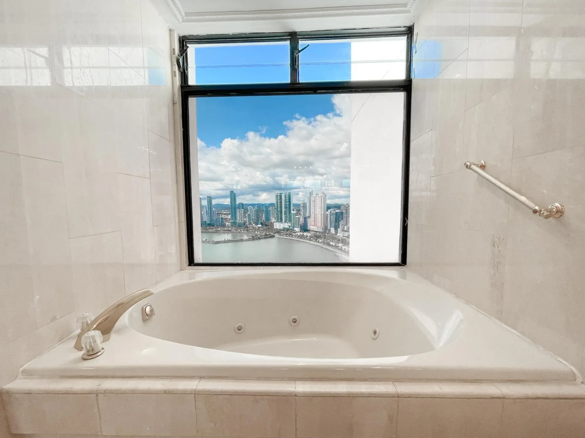 Gallery photo 9