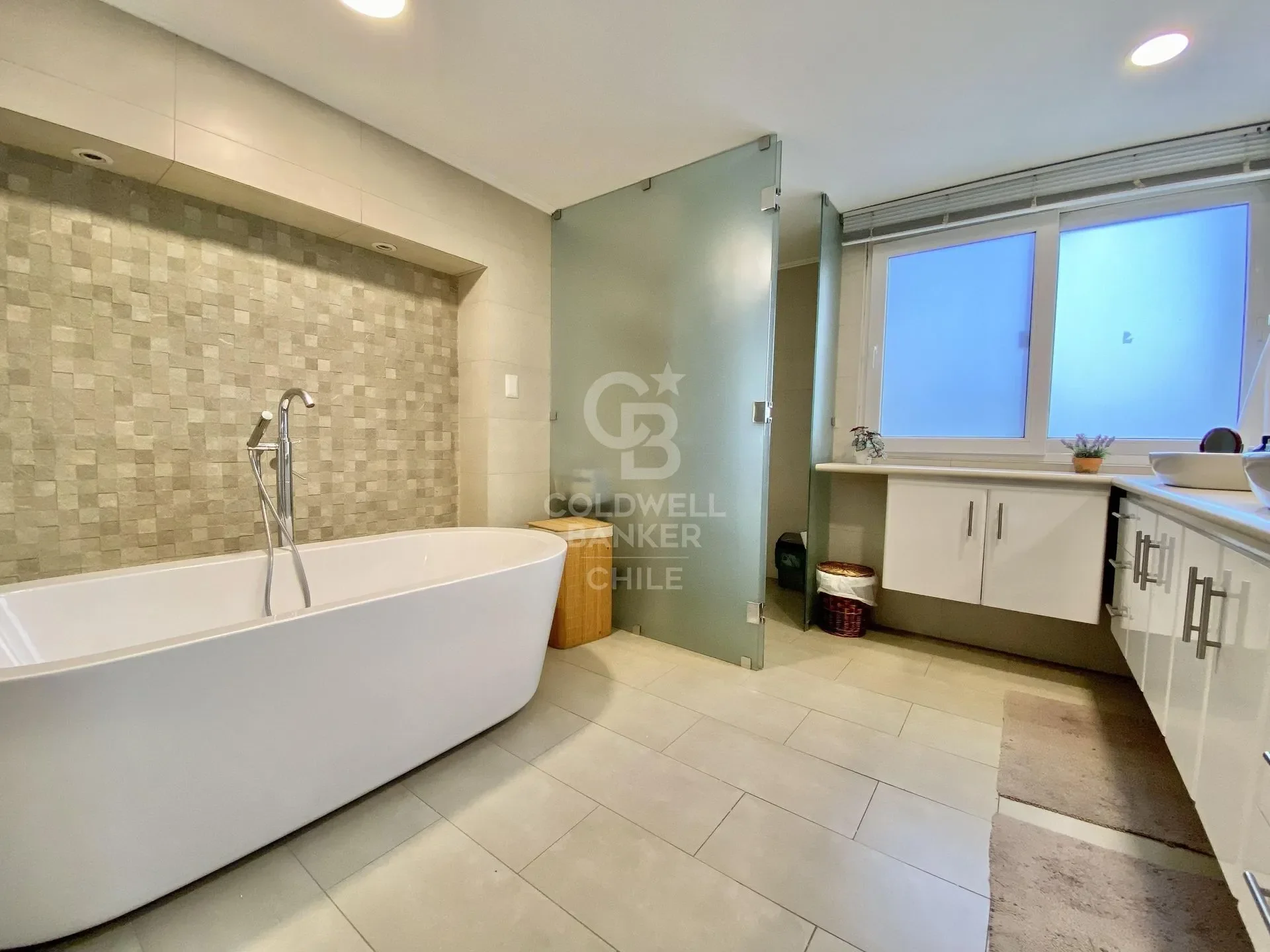 Gallery photo 12