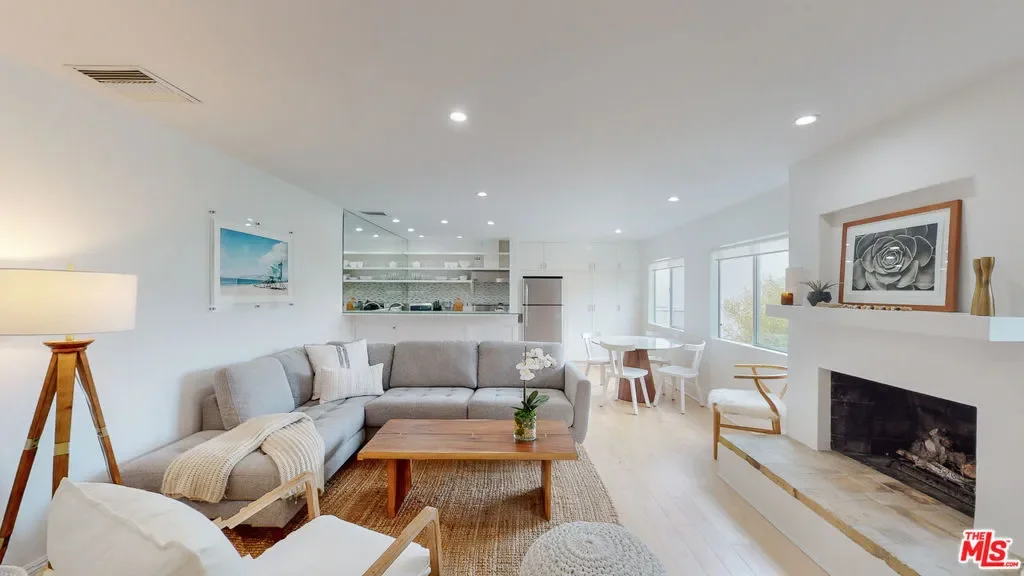 22626 Pacific Coast Highway 22, Malibu, California, United States. - Photo 7