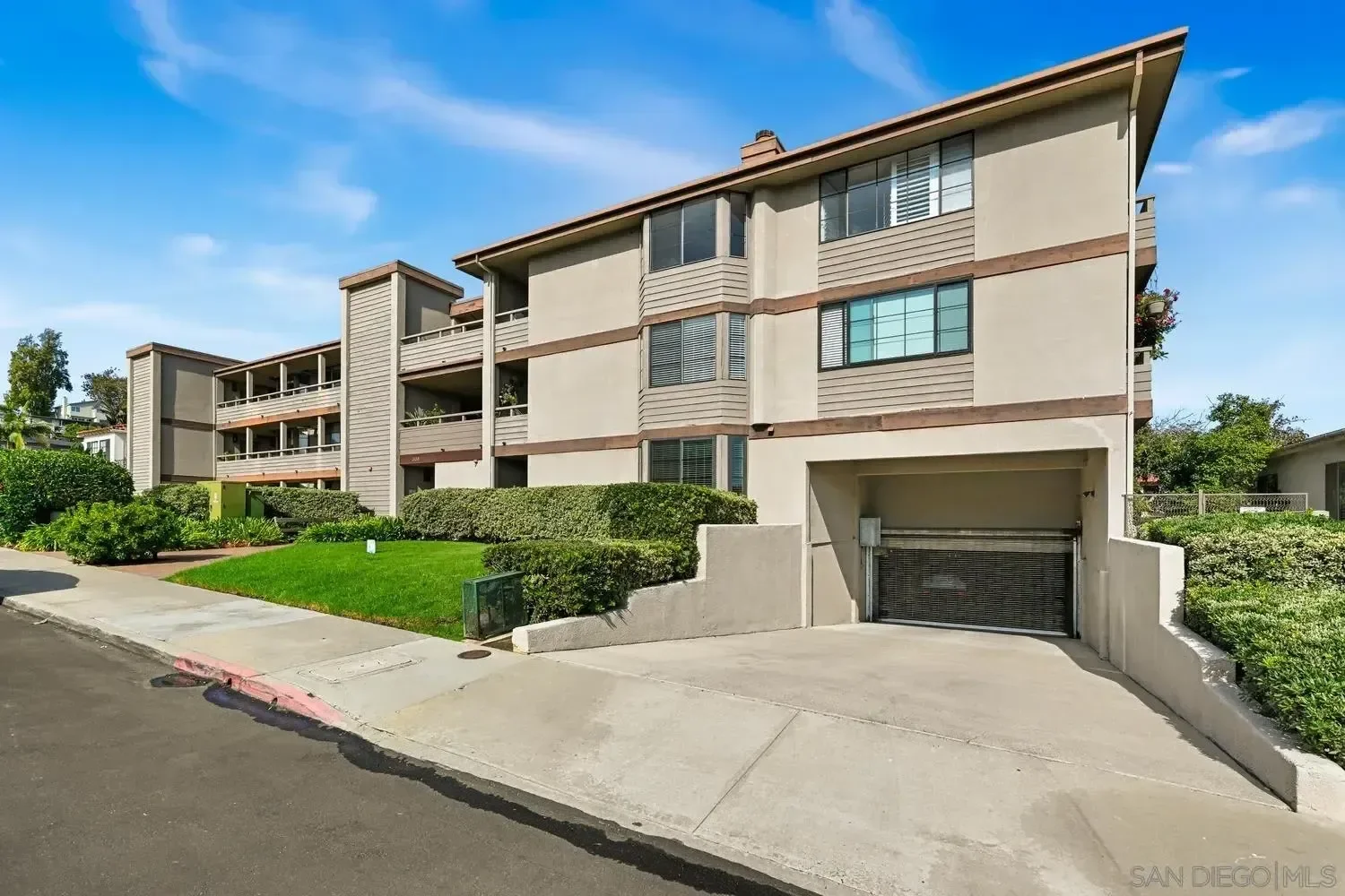 3130 Avenida De Portugal, San Diego, California, United States. - Photo 19