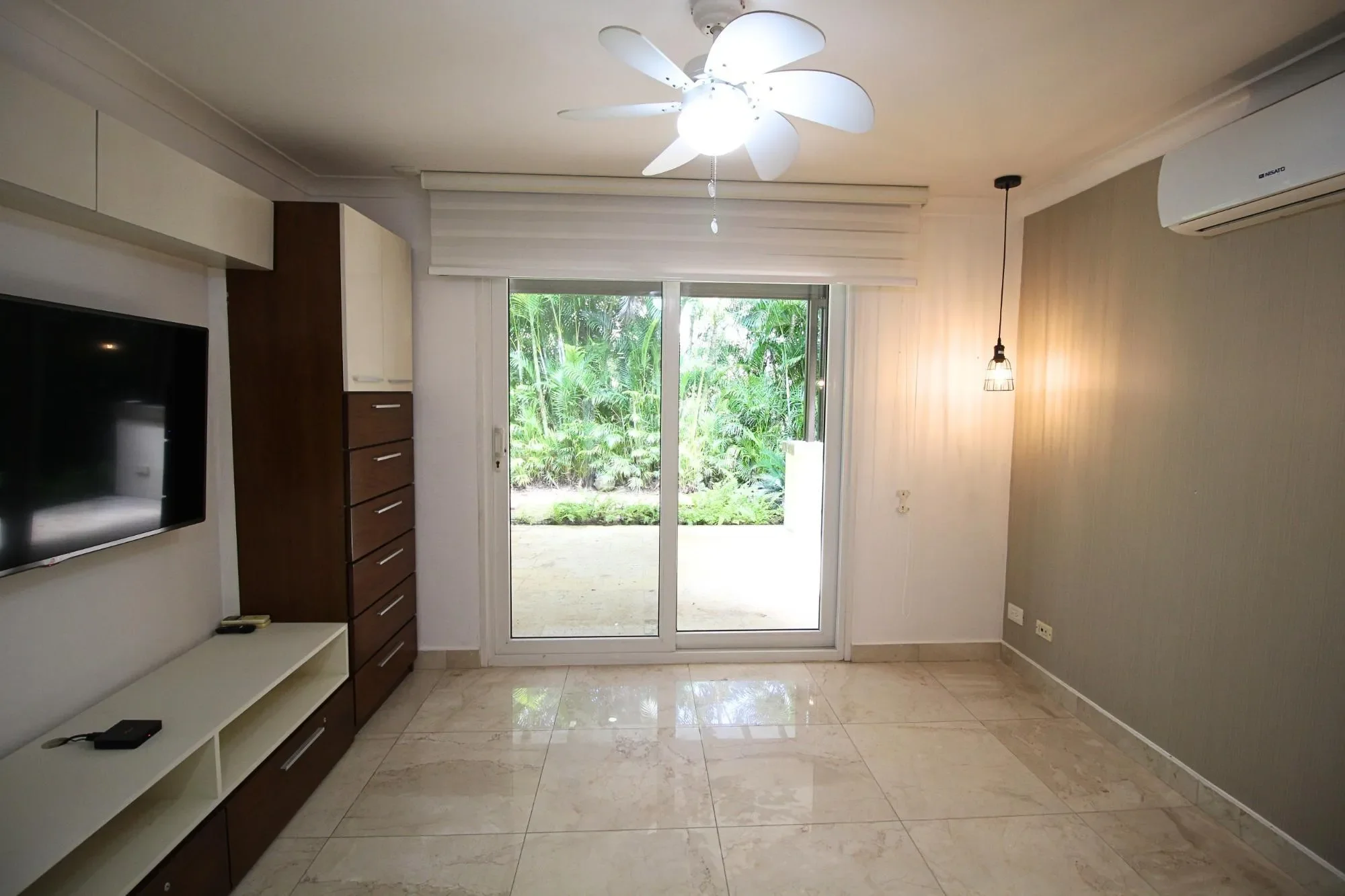 Gallery photo 2