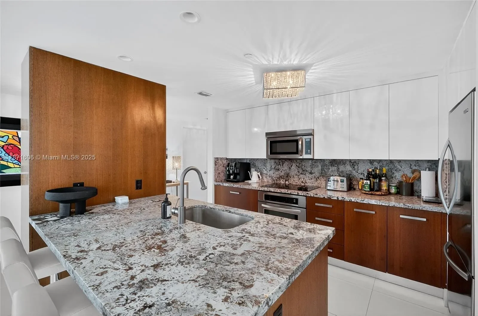 7935 East Dr 1104, Miami Beach, Florida, United States. - Photo 32