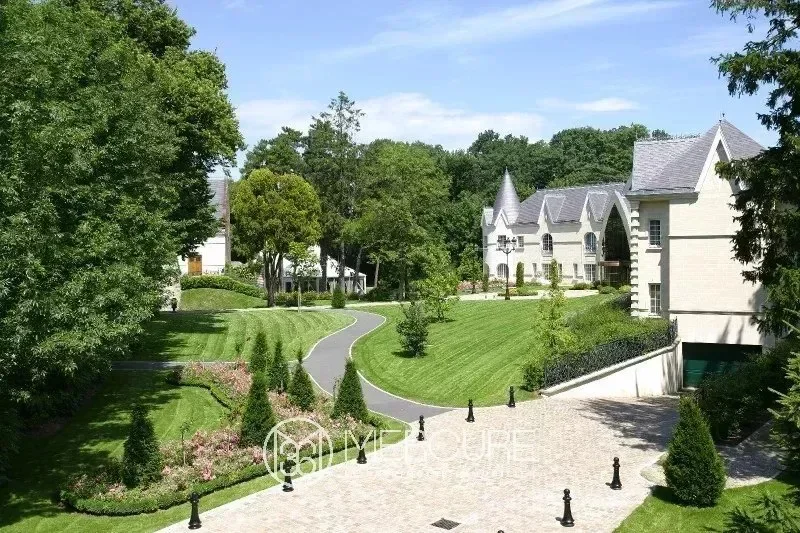 Ligny-en-Cambrésis, Hauts-de-France, France. - Photo 15