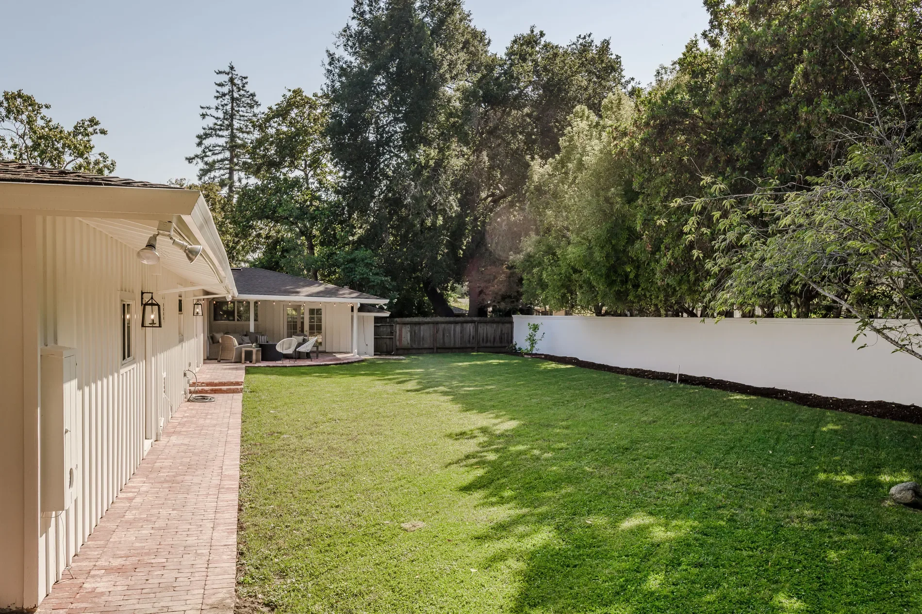 1597 Edgewood Drive , Palo Alto, CA 94303, East Palo Alto, California, United States. - Photo 29