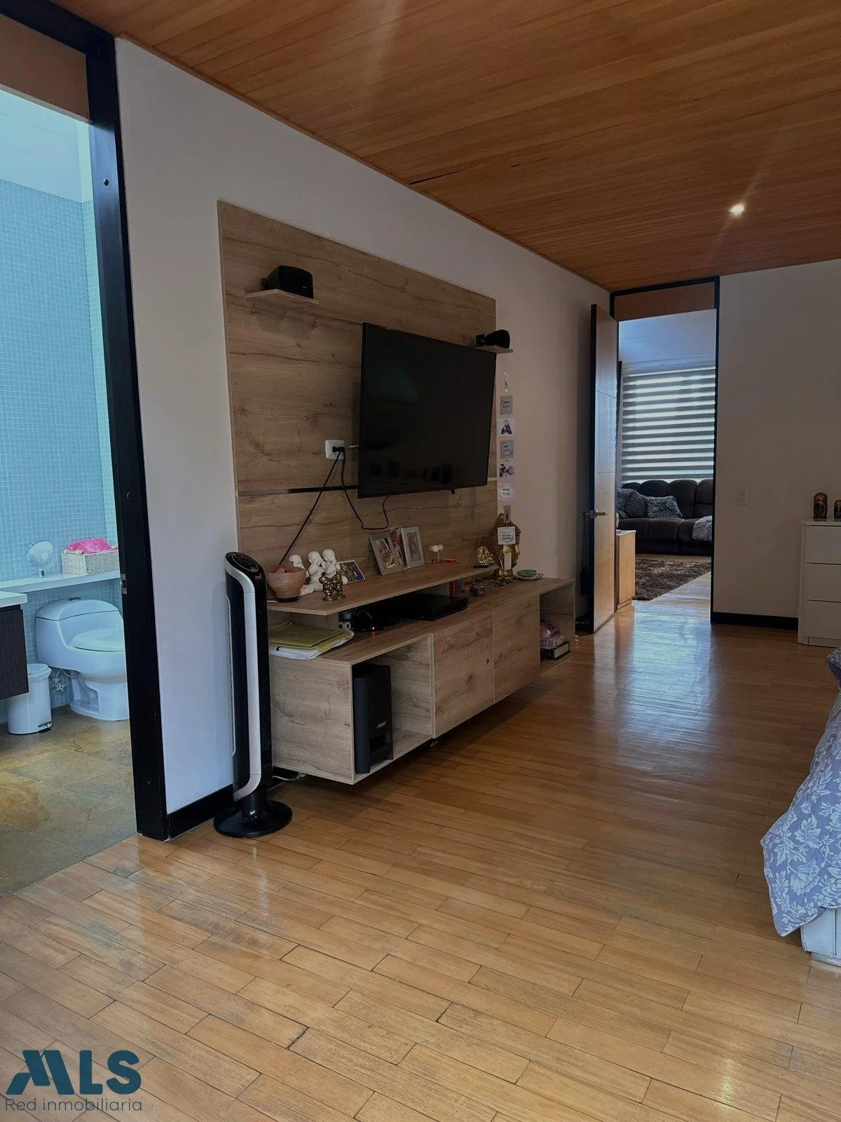 Gallery photo 8
