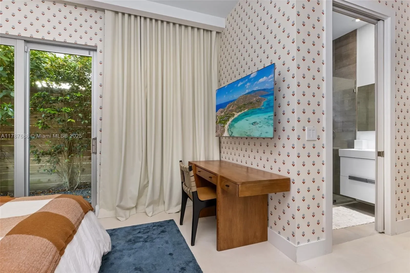 4039 Ventura Ave, Miami, Florida, United States. - Photo 12