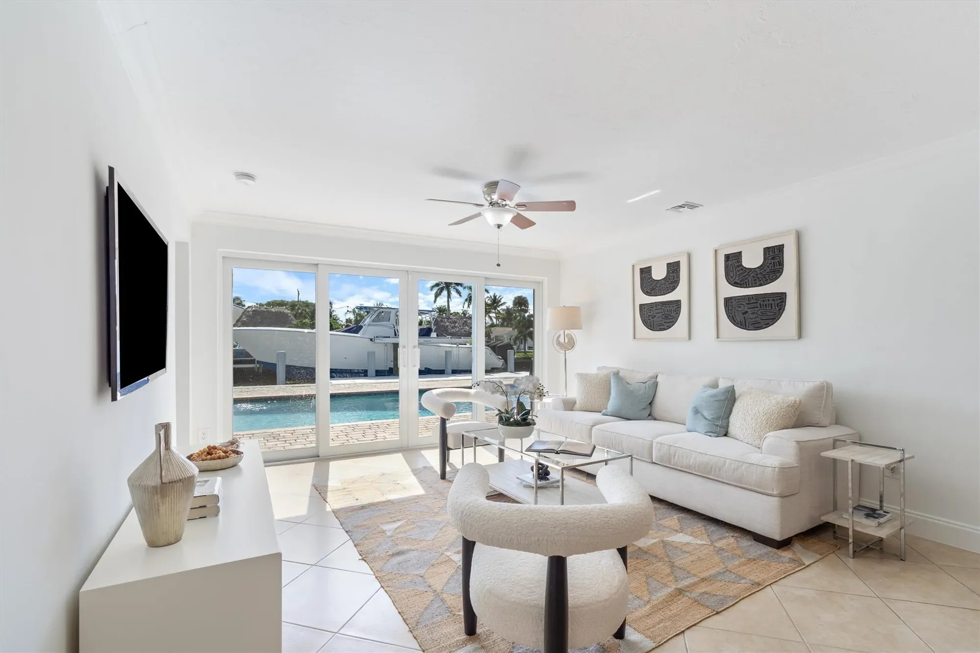 370 SE 3rd Ct, Pompano Beach, Florida, United States. - Photo 5