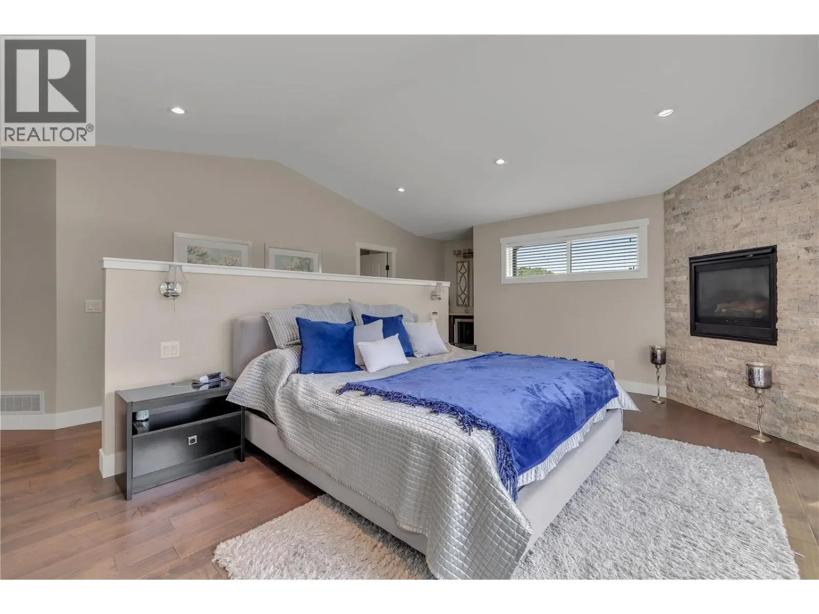 Gallery photo 4