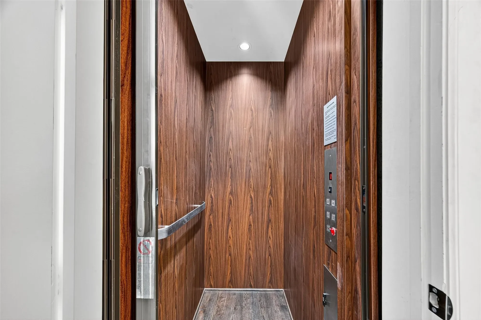Gallery photo 3