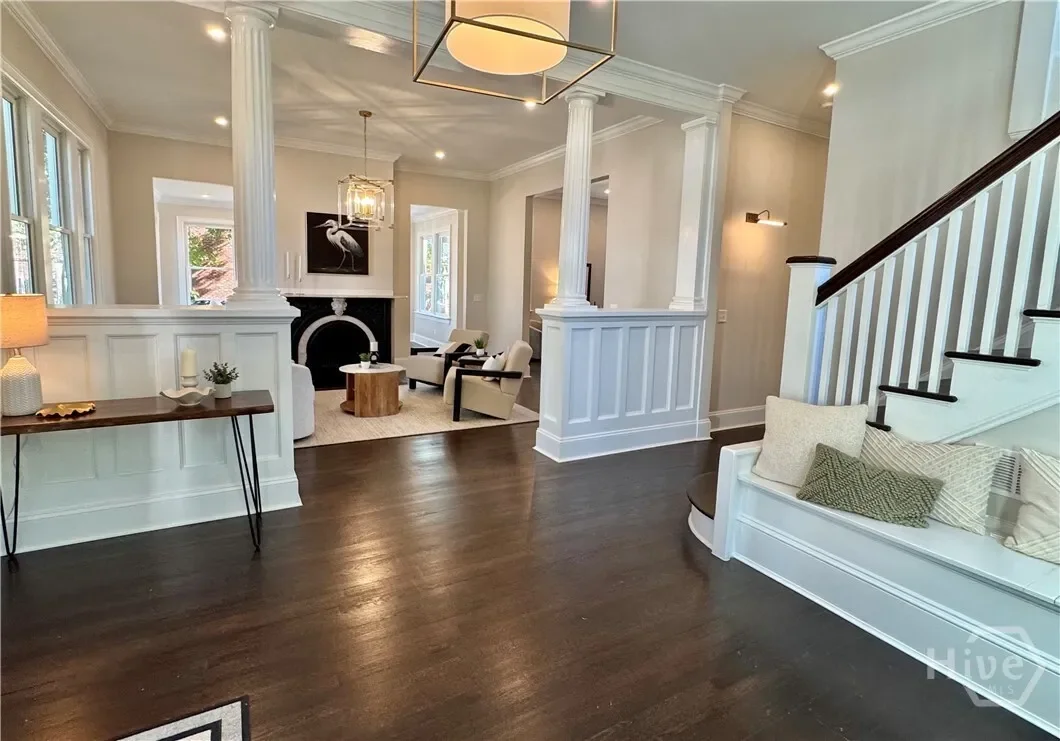 111 E 49th Street, Savannah, Georgia, United States. - Photo 1
