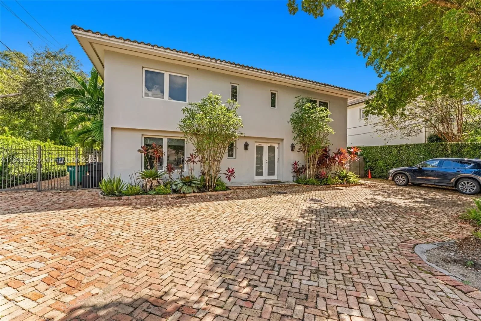 4801 University Dr, Coral Gables, Florida, United States. - Photo 39