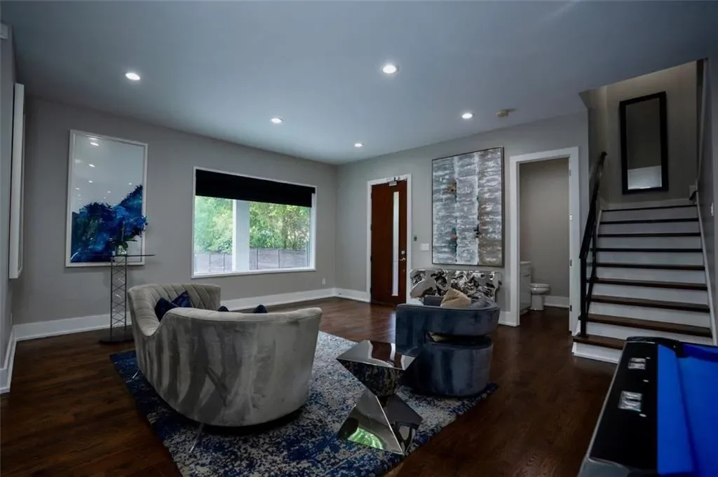 Gallery photo 1