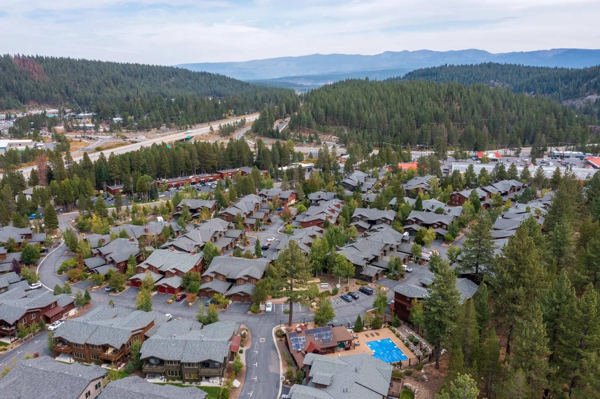 10890 Cinnabar Way #6, Truckee, CA 96161, Truckee, California, United States. - Photo 4