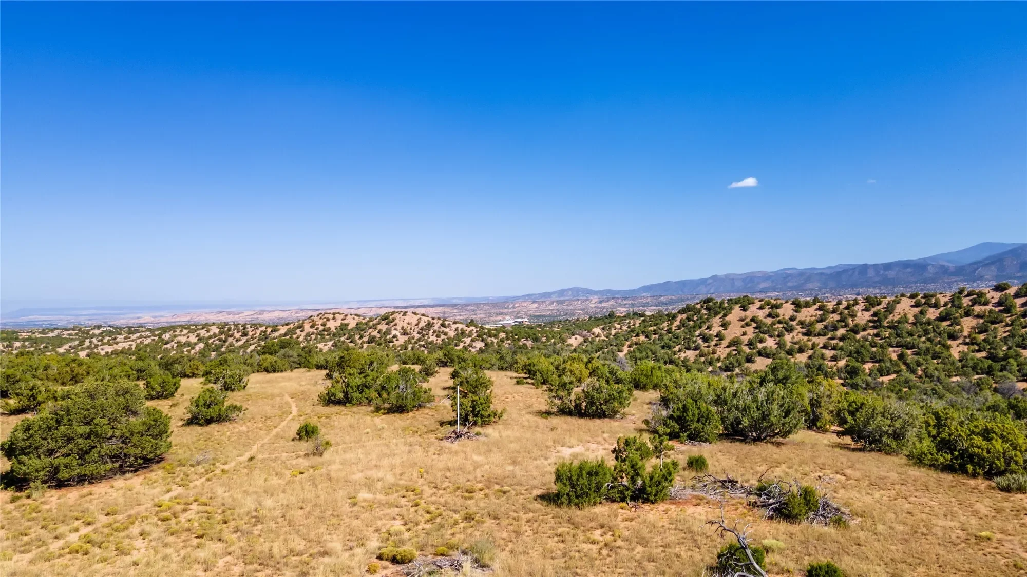 72 Sendero Encanto, Santa Fe, NM 87506, Santa Fe, New Mexico, United States. - Photo 10