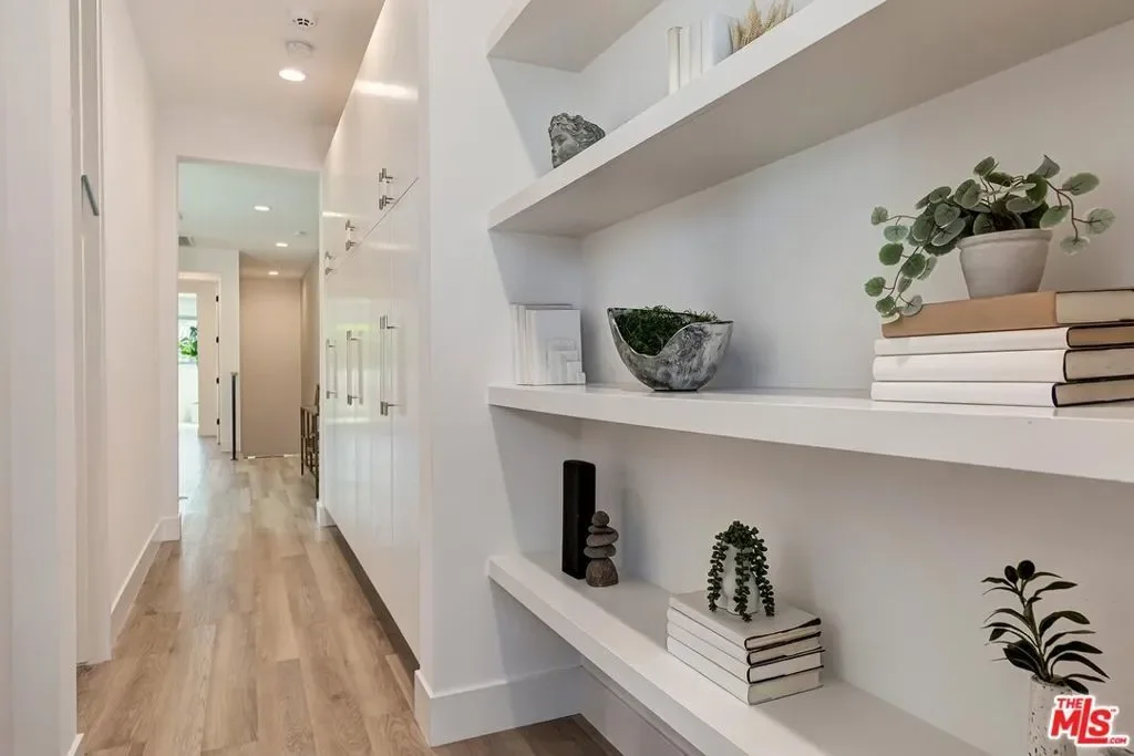 1467 Cardiff Avenue, Los Angeles, California, United States. - Photo 12