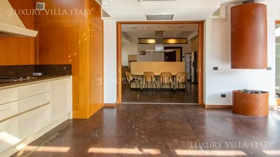 Thumbnail 12