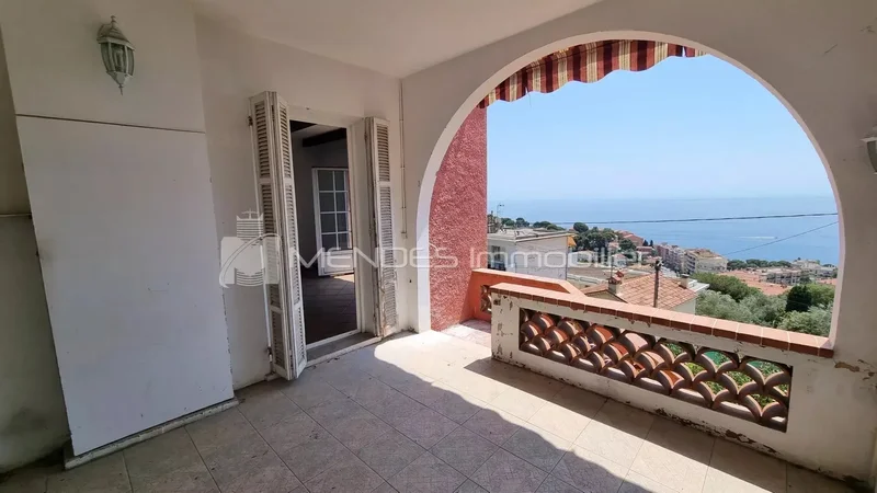 SEA VIEW VILLA TO RENOVATE IN CAP D'AIL
