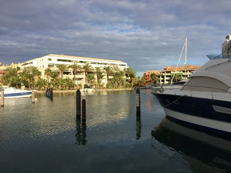 Urbanizacion Isla del Pez Barbero ,Puerto de Sotogrande-La Marina Sotogrande,  Sotogrande,  Sotogrande Puerto,  2ª Planta, Sotogrande, San Roque, Andalusia. - Photo 21