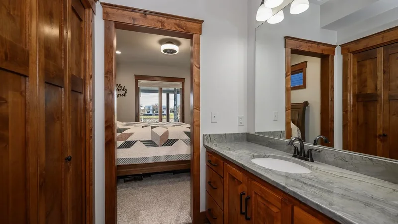 6209 Misty Waters Drive, Bismarck, ND 58503, Bismarck, North Dakota, United States. - Photo 36